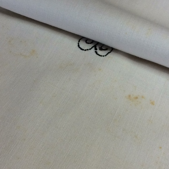 FINAL SALE PRICE Vintage Mantle Scarf & Embroidered T Cloth - Picture 5 of 11